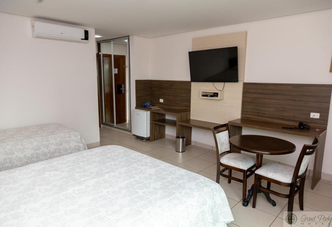Hotel Grand Park Campo Grande  Exteriör bild