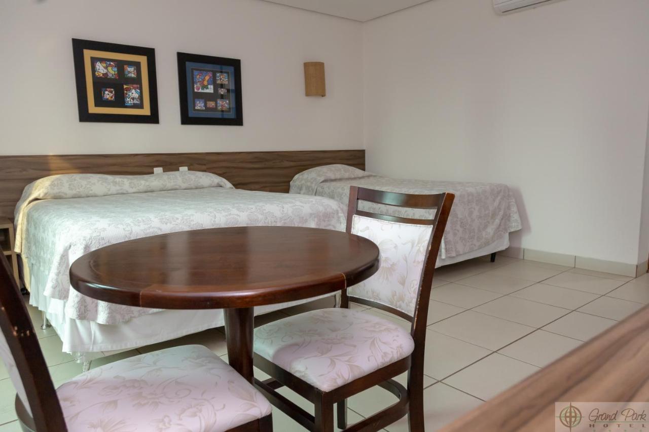 Hotel Grand Park Campo Grande  Exteriör bild